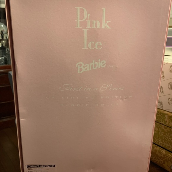 Pink Ice Barbie - Picture 5 of 5